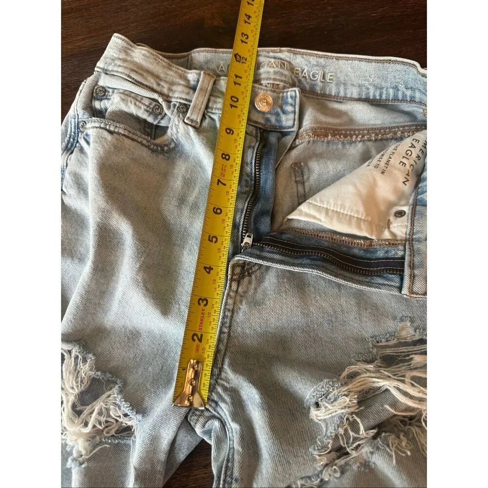 American Eagle destroyed baggy jeans